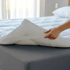 The White Stone Surmatelas 90x190 cm en ouate de 500 g* Surmatelas